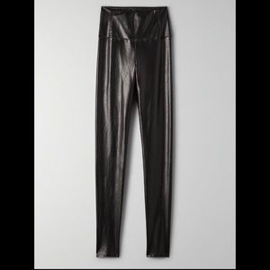 Aritzia Free Daria Pant / Legging